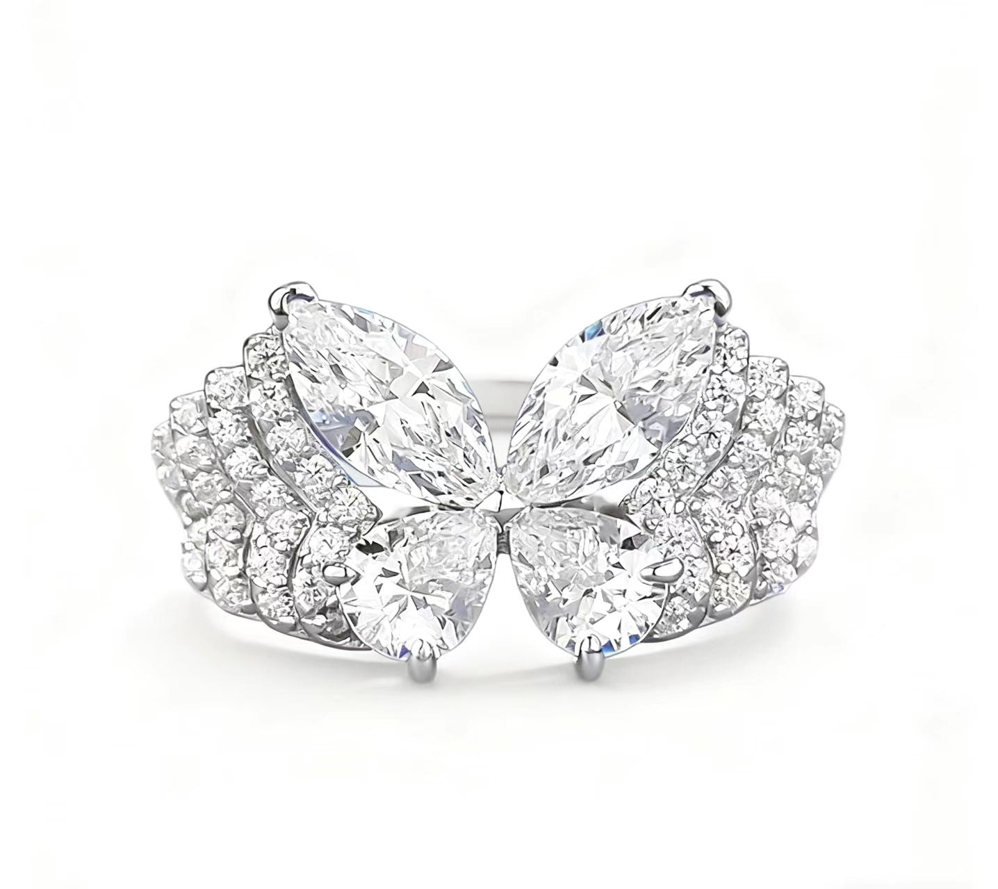 'Luxe butterfly‘ ring